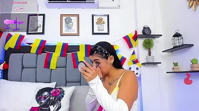 CristalLoren webcam