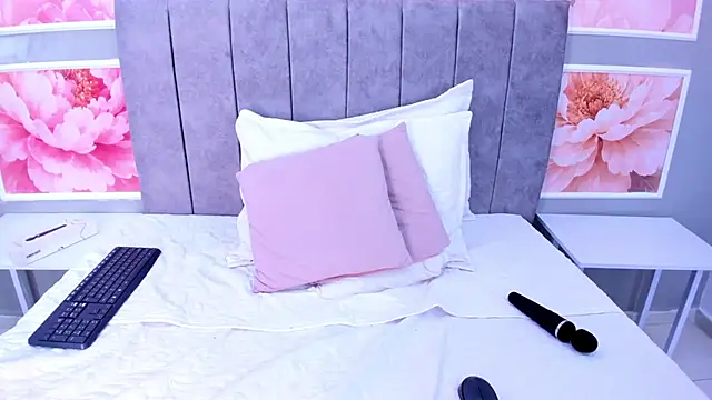 Stacey_white_ webcam