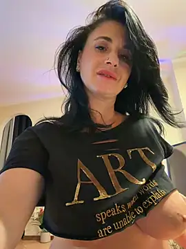 Eva_Pearl webcam