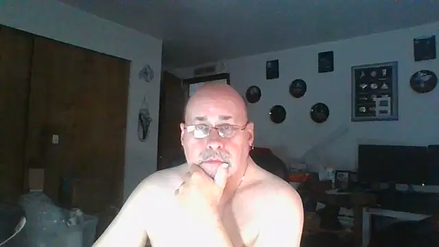 juneguy67 webcam