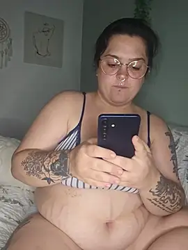 Saucy-Serenity webcam