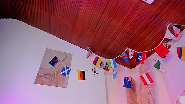 Amelie_Wine webcam