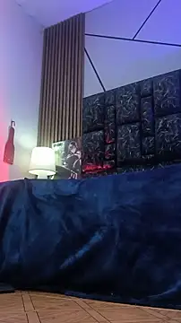 mary_luckaysha_ webcam