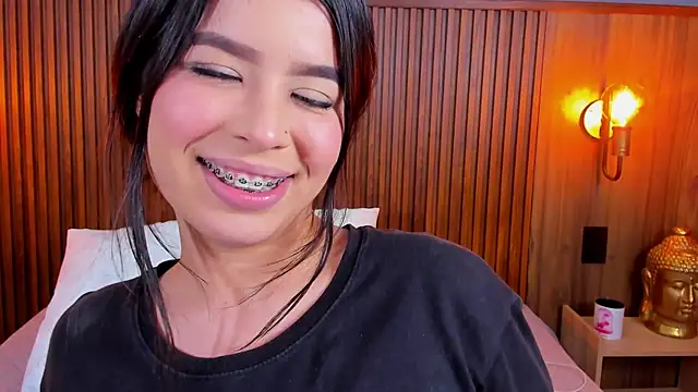 SophieBuitrago webcam