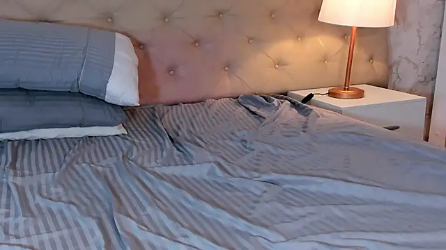 ThiiaraBrown webcam