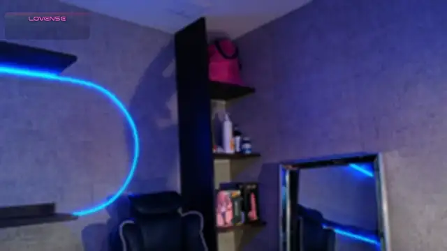 Lexavega_ webcam