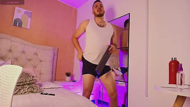 Jaxen_Steel webcam
