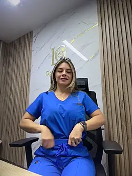 alicee16's live cam
