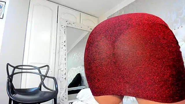 LilithBoneth webcam