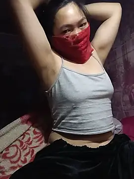 Hiha-nn live cam on StripChat