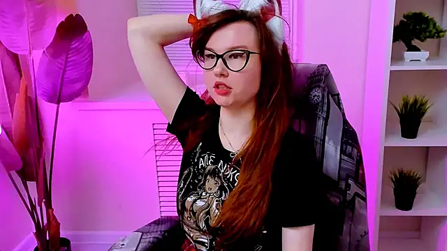 CarolGiggly webcam