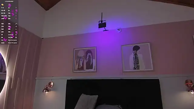 elodie_walker webcam