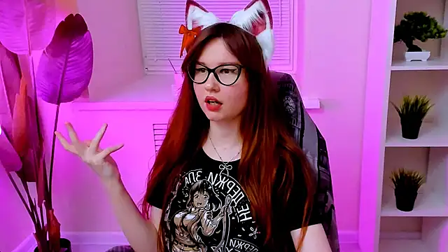 CarolGiggly webcam