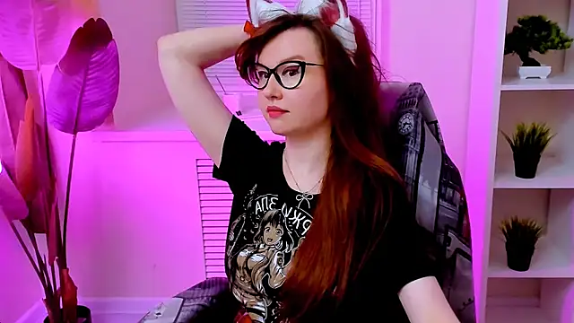 CarolGiggly live cam on StripChat
