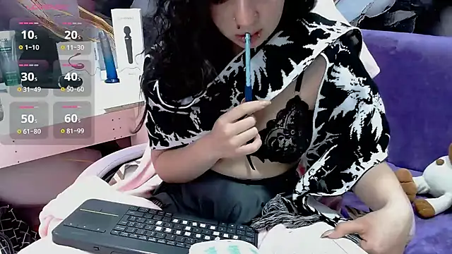 lilimini032 webcam