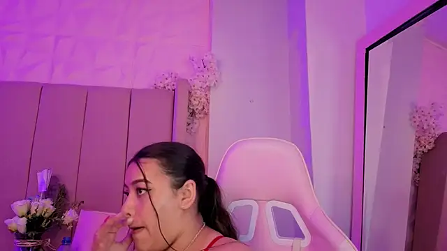 MollyBigBoobs12 webcam