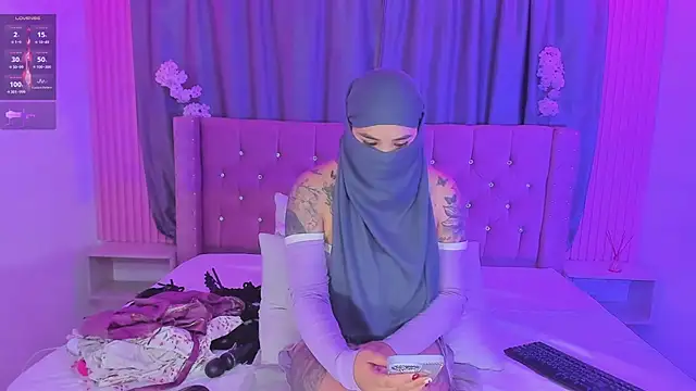 Nayla-Mouna webcam