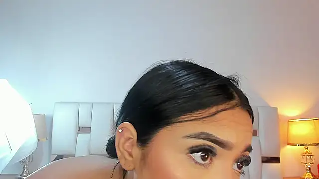 Nauthy_Nahomi webcam