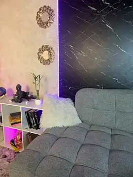Alana_Stone live cam on StripChat