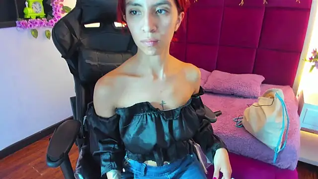 NinaaXXX_ webcam