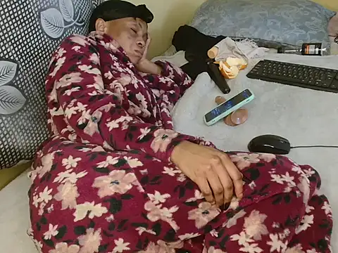 Tiny_Latifah