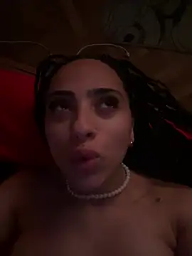 Cupcake_Izzy live webcam