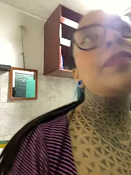 Annie_Alicee webcam
