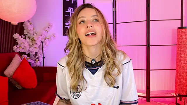Elysia_carter webcam
