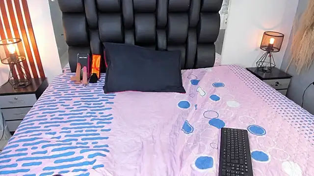 ariel_creamy20 webcam
