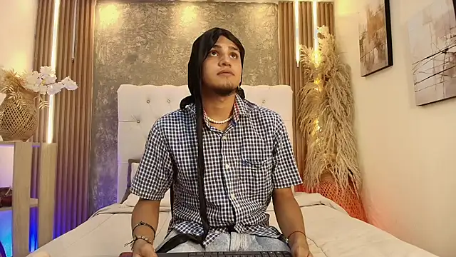 Andy_Deep webcam