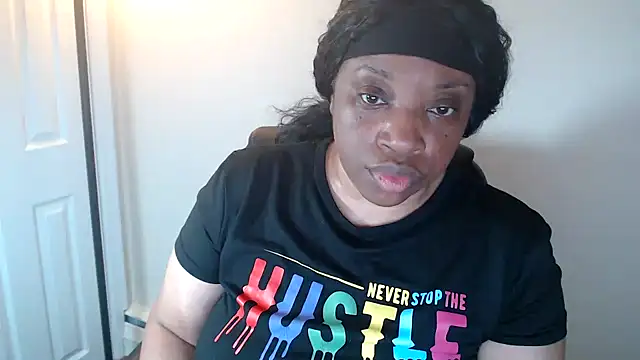 Sexymona1218 webcam