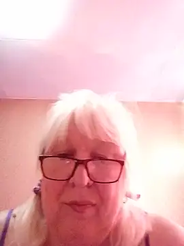 alexia64231 - Alexia64231's free webcam - UK Sex Cams