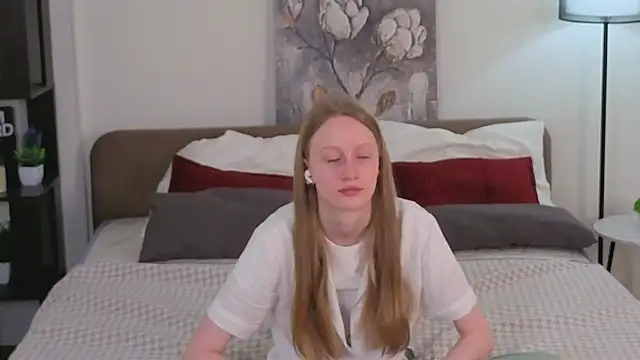 RoseannPolintan live cam on StripChat