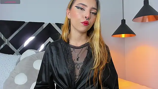 isis_jhempss webcam