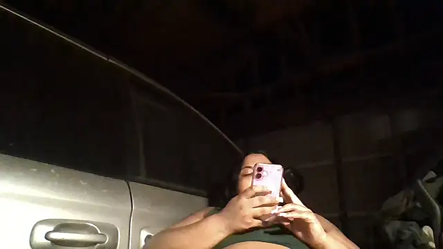 1n0nlythroat webcam