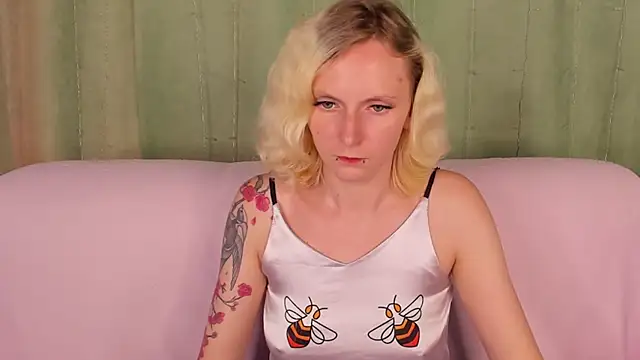 LikiLips webcam