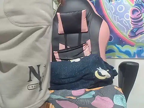 Estebanbigcock23 webcam