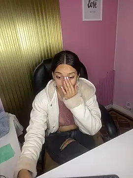 DulceLatinaxo webcam