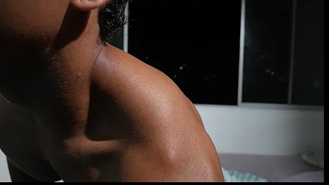 Paradise_boy__ webcam