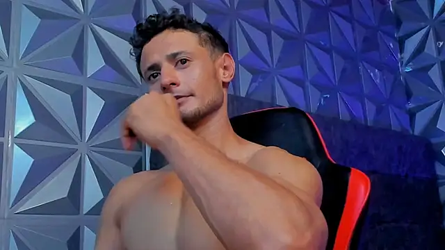Adonys_Lewis_ webcam