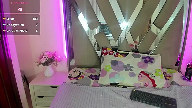 casey_lorens webcam