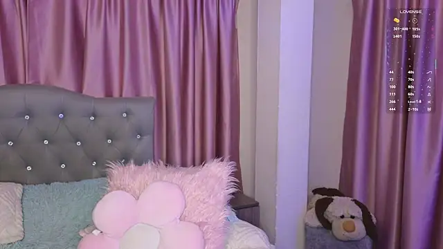 Emiily_Scott1 webcam