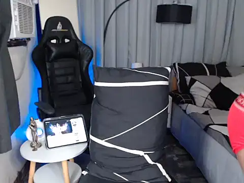 alexsuckable01 webcam