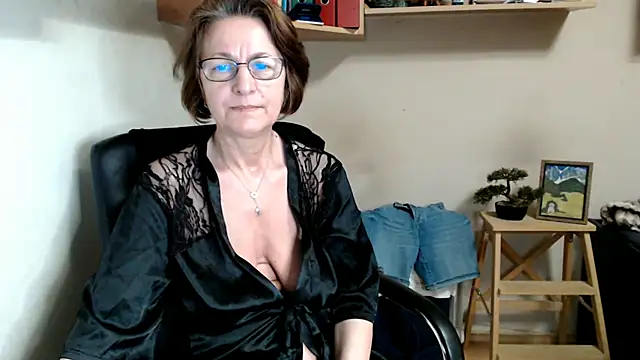 katemodel webcam