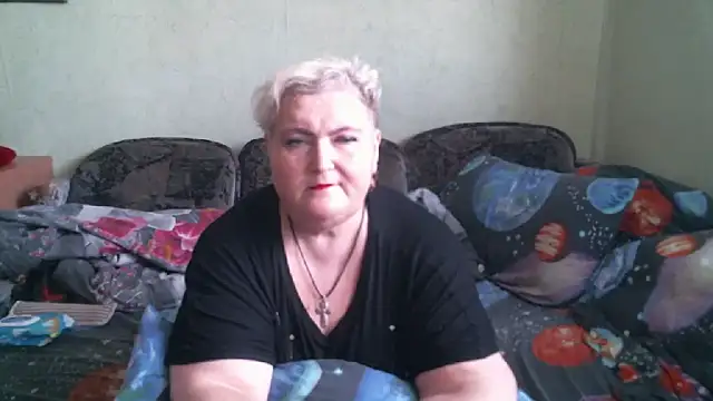 Lana555 live cam on StripChat