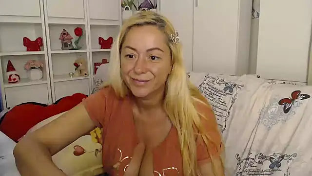 _karolynesyera_ webcam