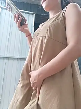 Linda-yiyi webcam