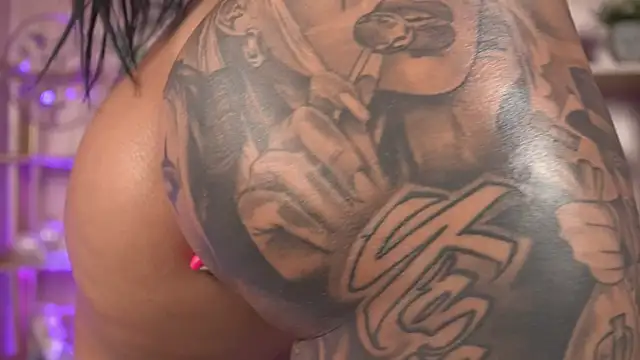 firesbomb777 (F young) - Finger Ass!!!