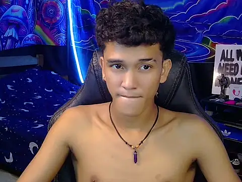 hugekenbigcock webcam