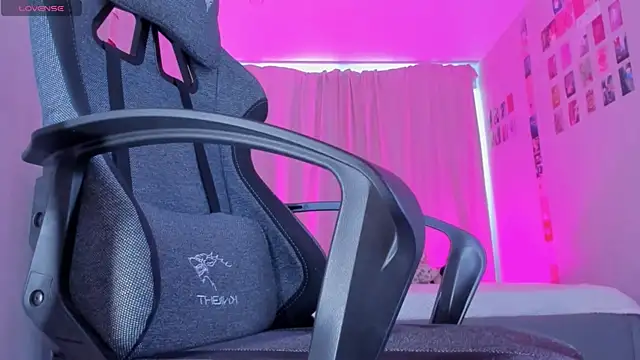 Eva_Harper webcam